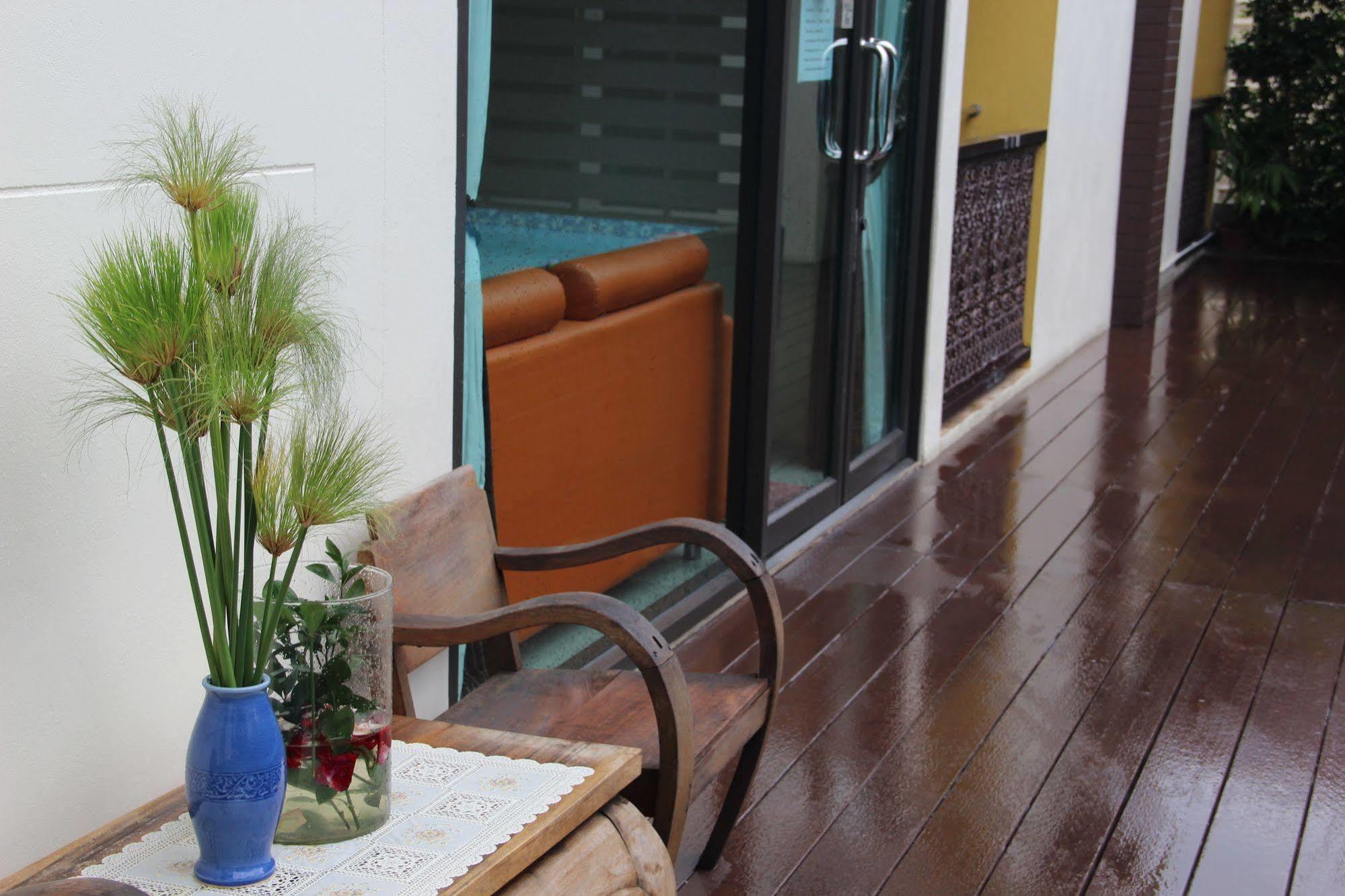 Hotel Monmuang à Chiang Mai Extérieur photo