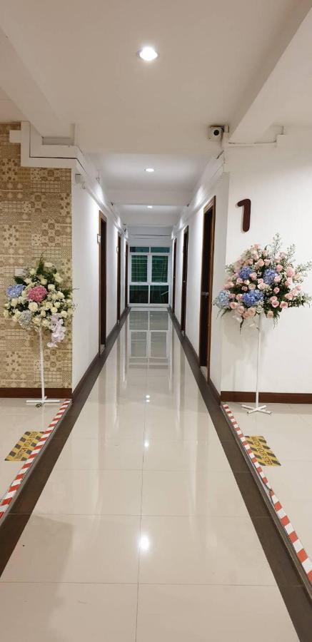 Hotel Monmuang à Chiang Mai Extérieur photo